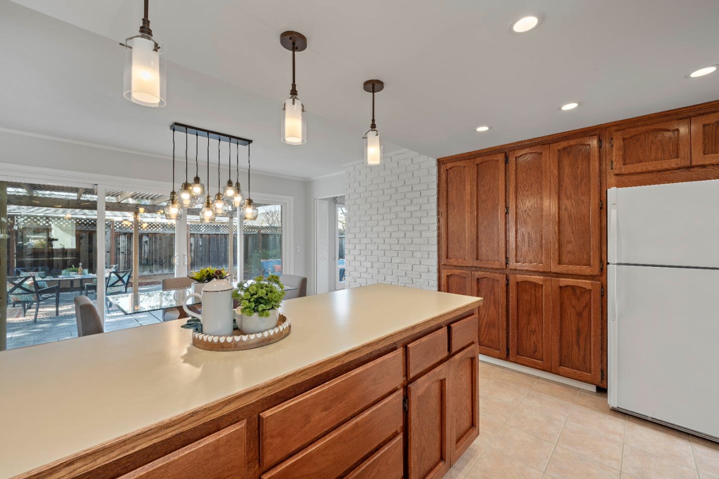 Detail Gallery Image 8 of 48 For 4999 Gattucio Dr, San Jose,  CA 95124 - 3 Beds | 2 Baths