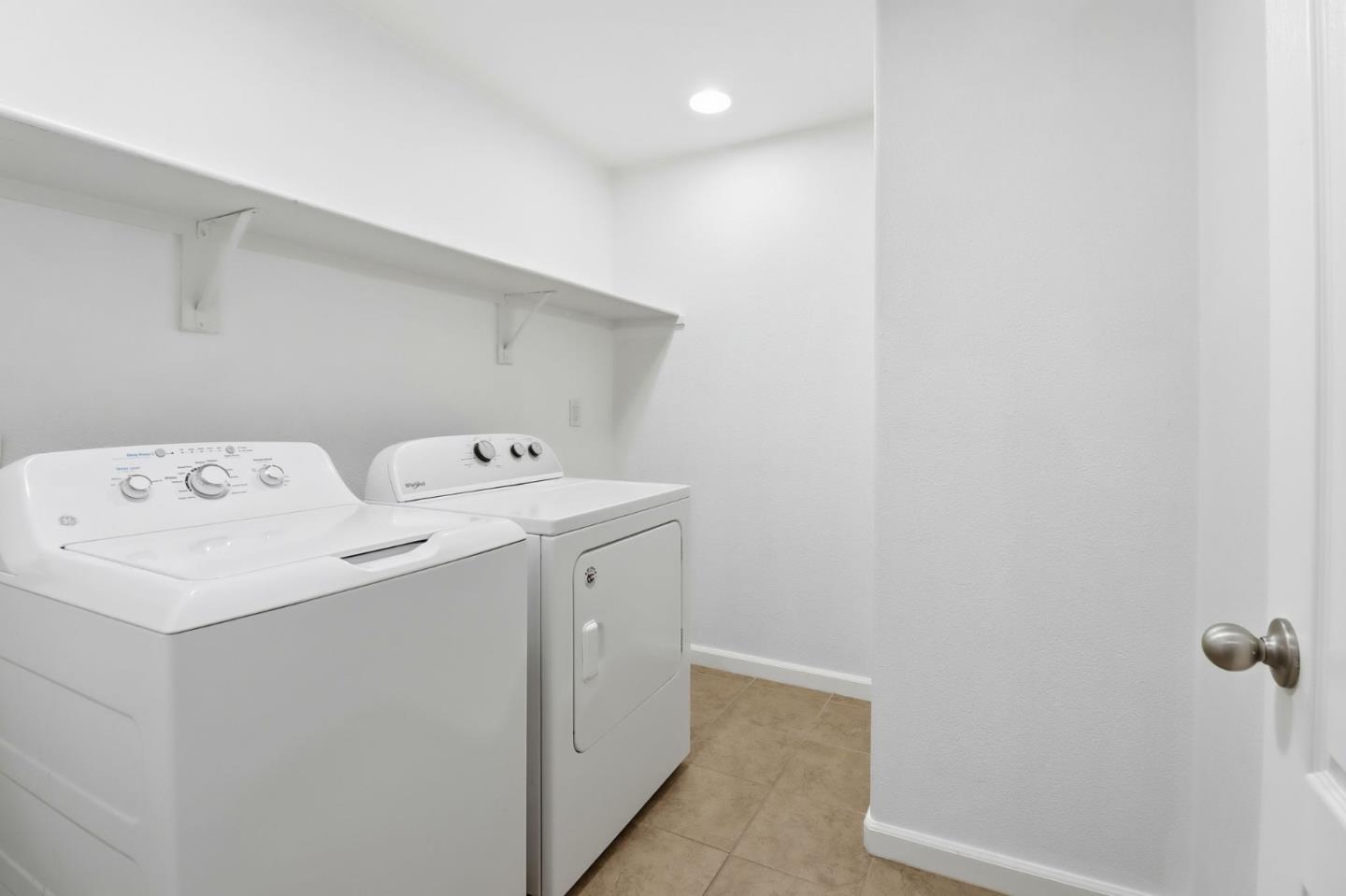 Detail Gallery Image 17 of 21 For 1428 Neleigh Pl, San Jose,  CA 95131 - 2 Beds | 2 Baths