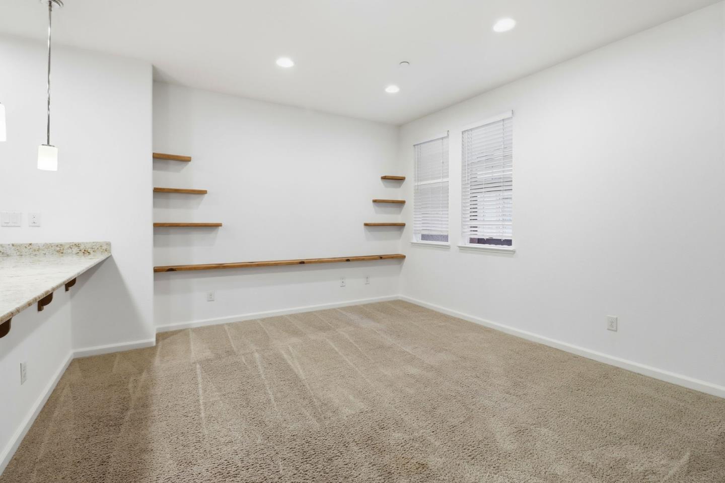 Detail Gallery Image 7 of 21 For 1428 Neleigh Pl, San Jose,  CA 95131 - 2 Beds | 2 Baths