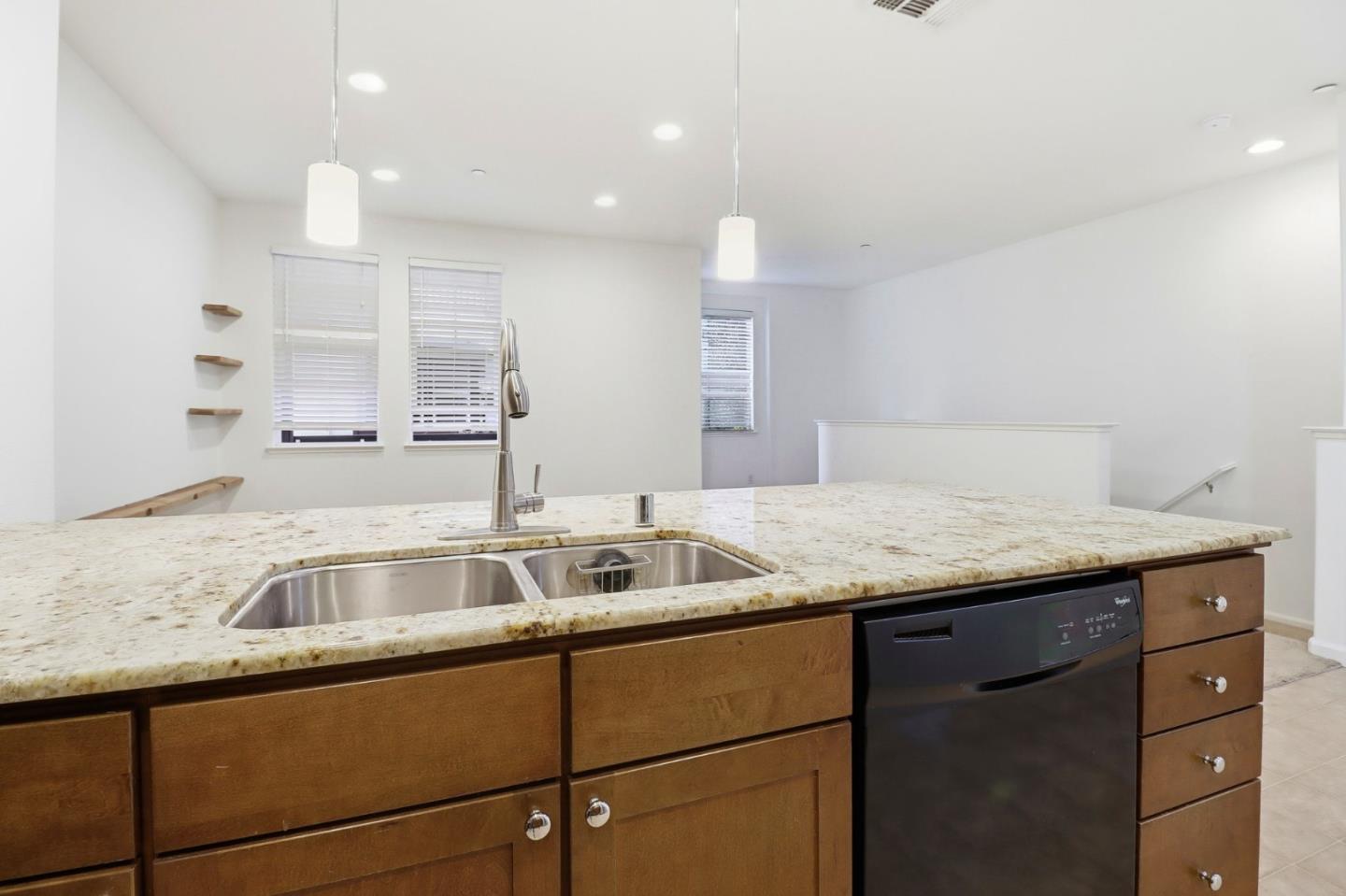 Detail Gallery Image 9 of 21 For 1428 Neleigh Pl, San Jose,  CA 95131 - 2 Beds | 2 Baths