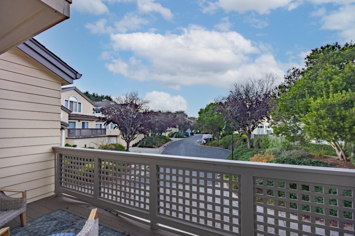 Detail Gallery Image 17 of 39 For 43 Erin Ln, Half Moon Bay,  CA 94019 - 2 Beds | 2/1 Baths