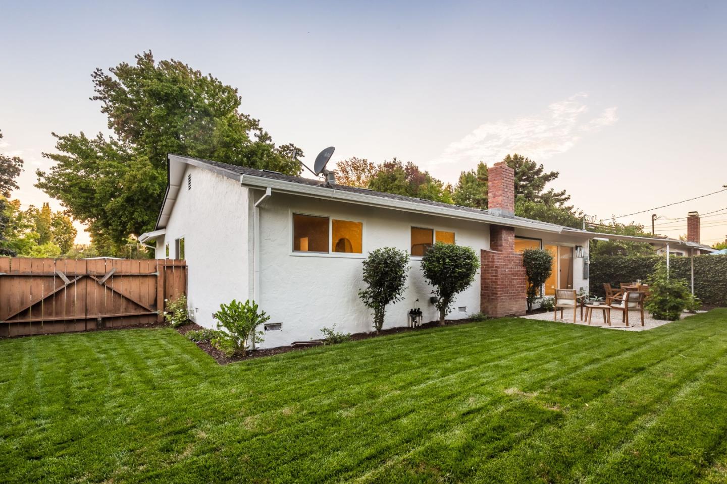 Detail Gallery Image 13 of 17 For 2498 Raleigh Dr, San Jose,  CA 95124 - 4 Beds | 2 Baths