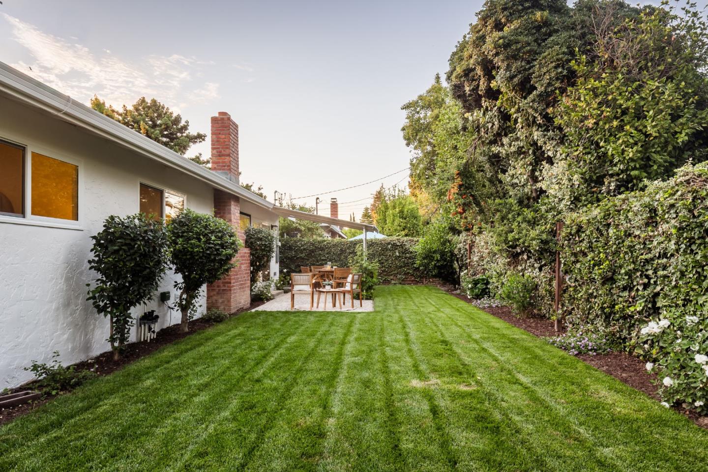 Detail Gallery Image 14 of 17 For 2498 Raleigh Dr, San Jose,  CA 95124 - 4 Beds | 2 Baths