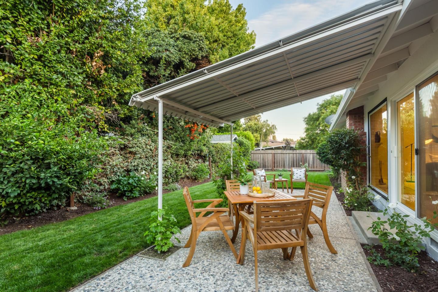 Detail Gallery Image 16 of 17 For 2498 Raleigh Dr, San Jose,  CA 95124 - 4 Beds | 2 Baths