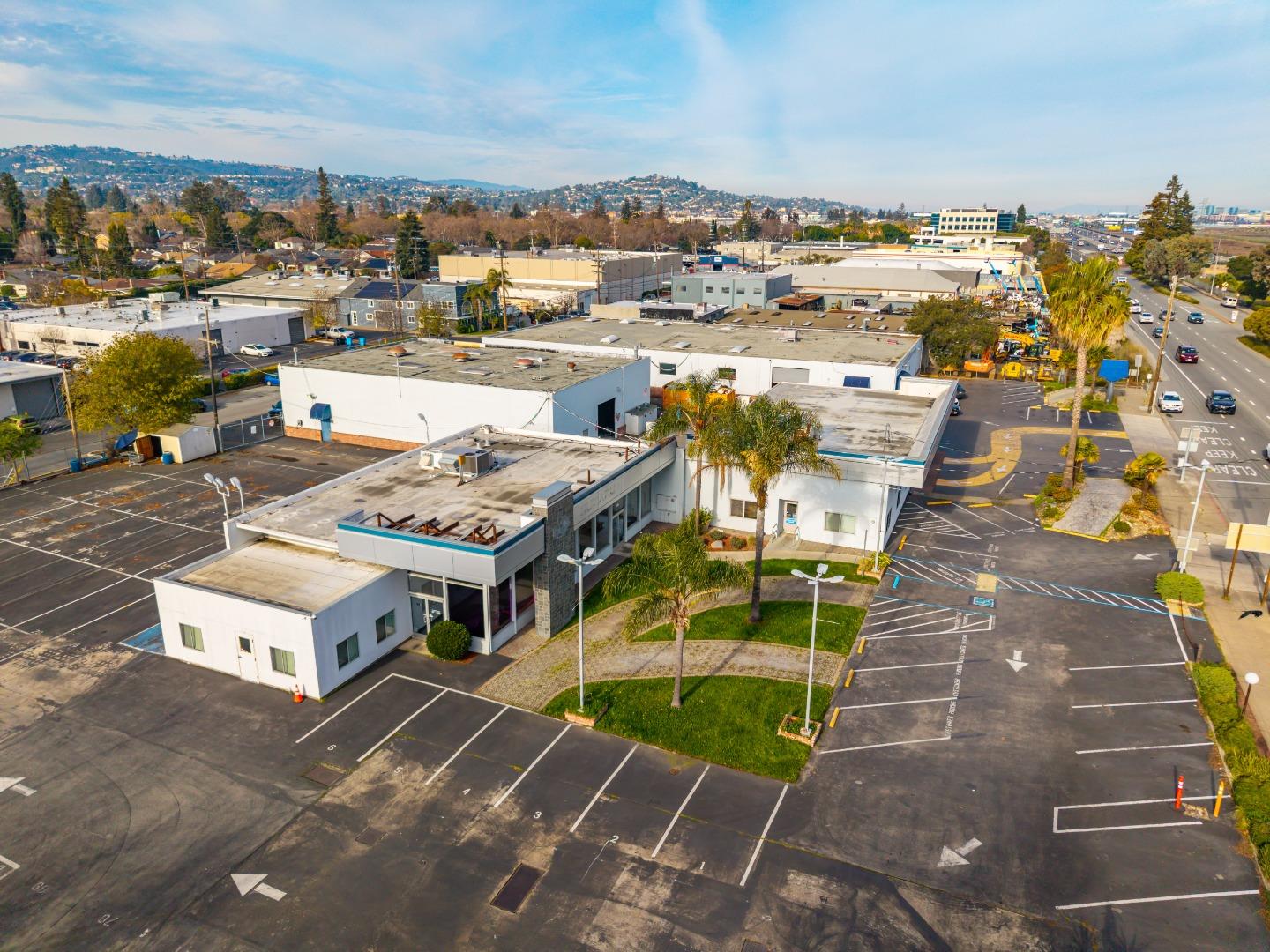 Detail Gallery Image 10 of 44 For 480 Veterans, Redwood City,  CA 94063 - – Beds | – Baths