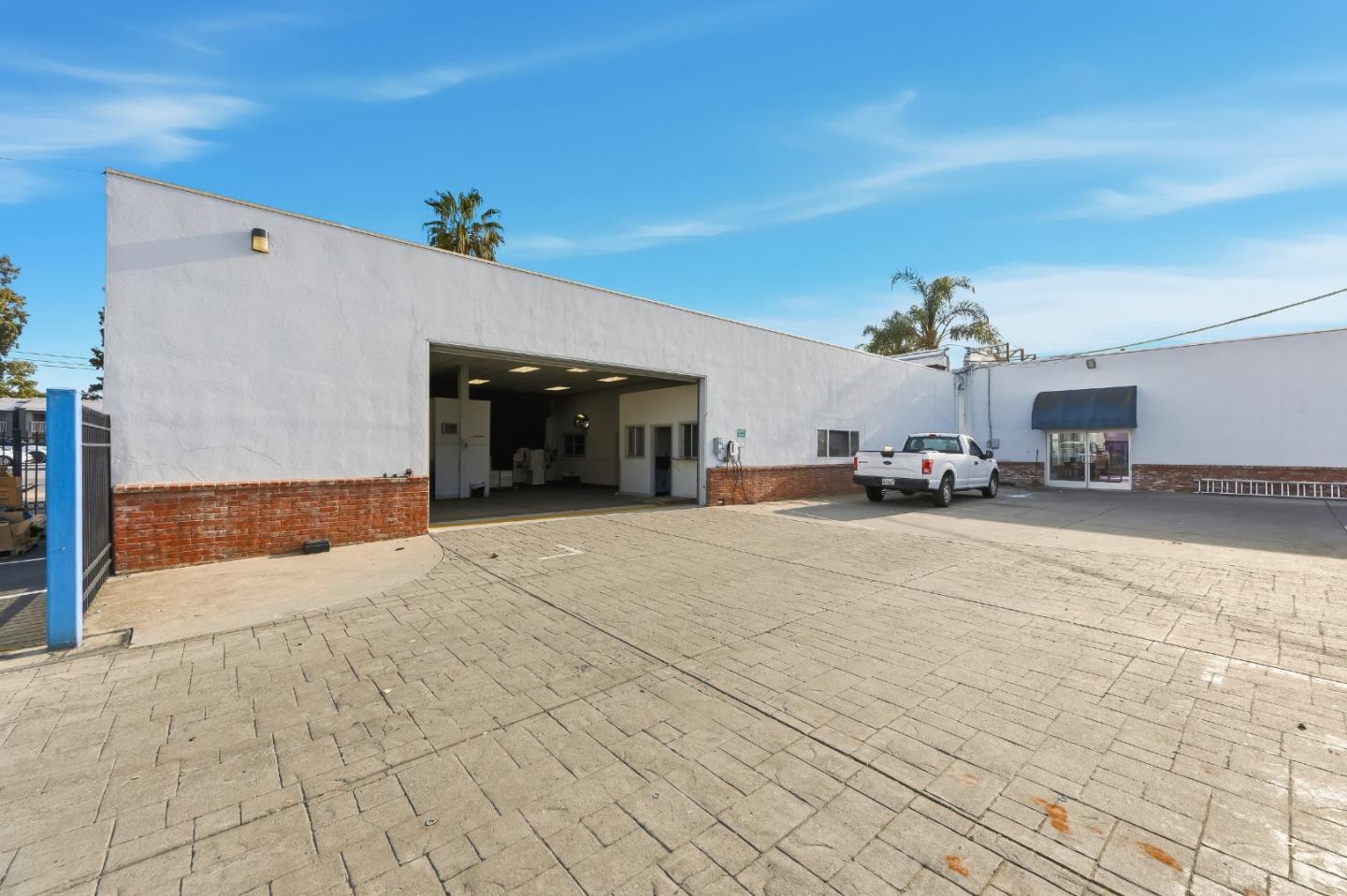 Detail Gallery Image 22 of 44 For 480 Veterans, Redwood City,  CA 94063 - – Beds | – Baths