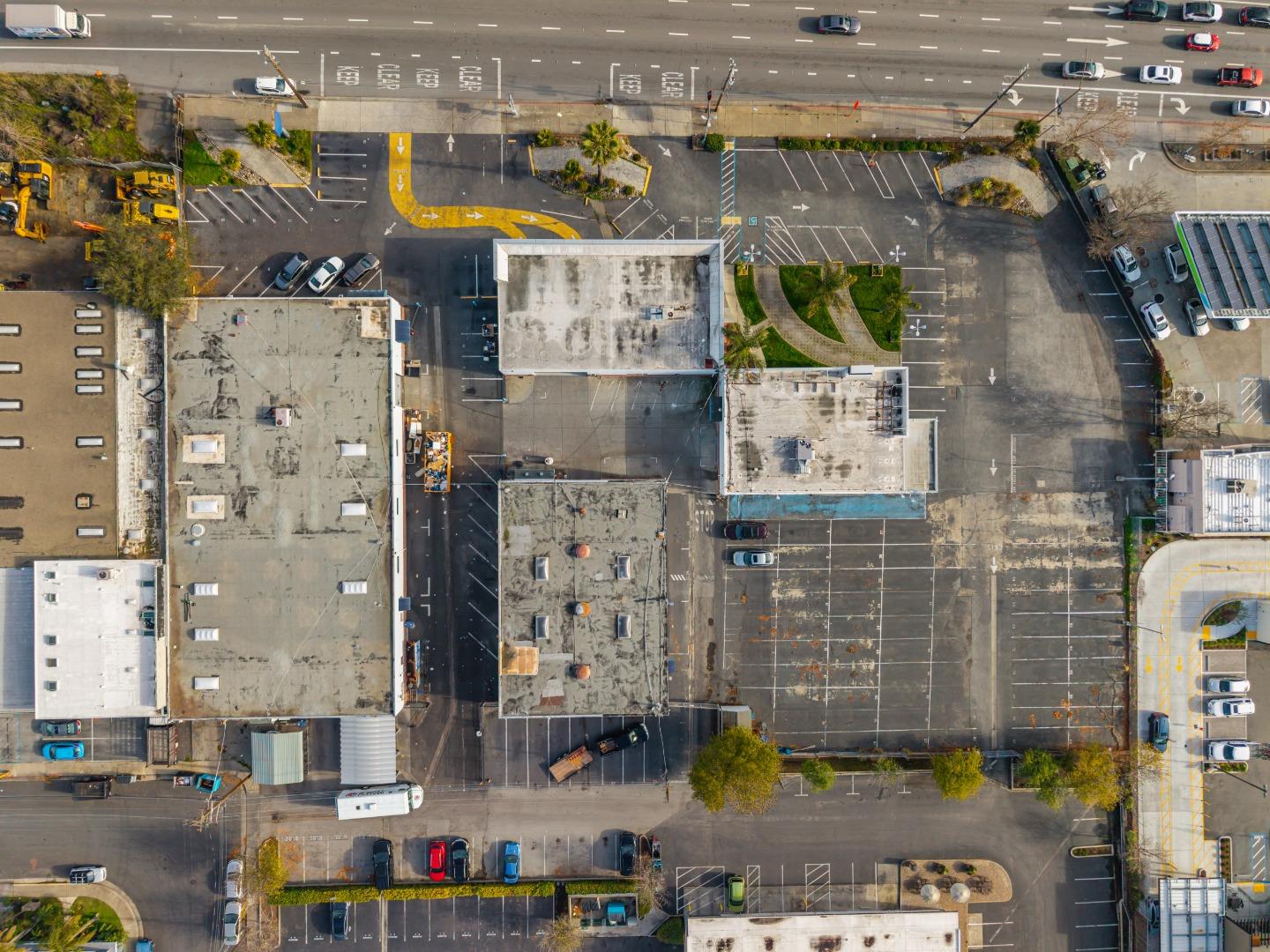 Detail Gallery Image 7 of 44 For 480 Veterans, Redwood City,  CA 94063 - – Beds | – Baths