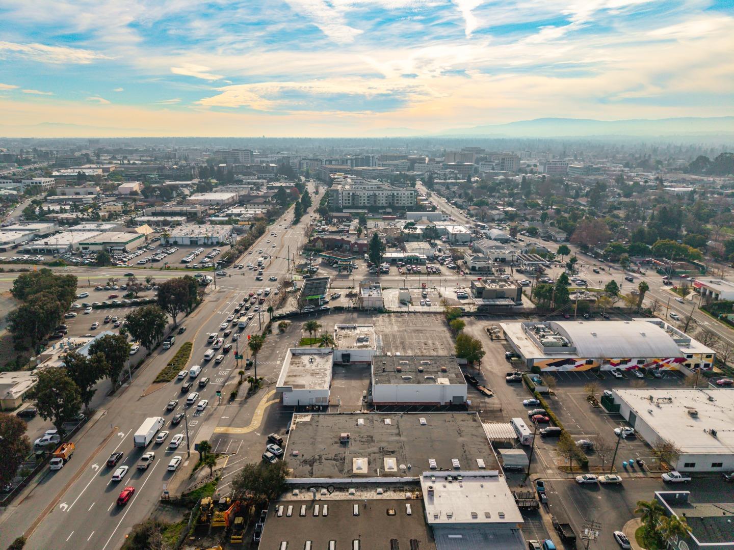 Detail Gallery Image 8 of 44 For 480 Veterans, Redwood City,  CA 94063 - – Beds | – Baths