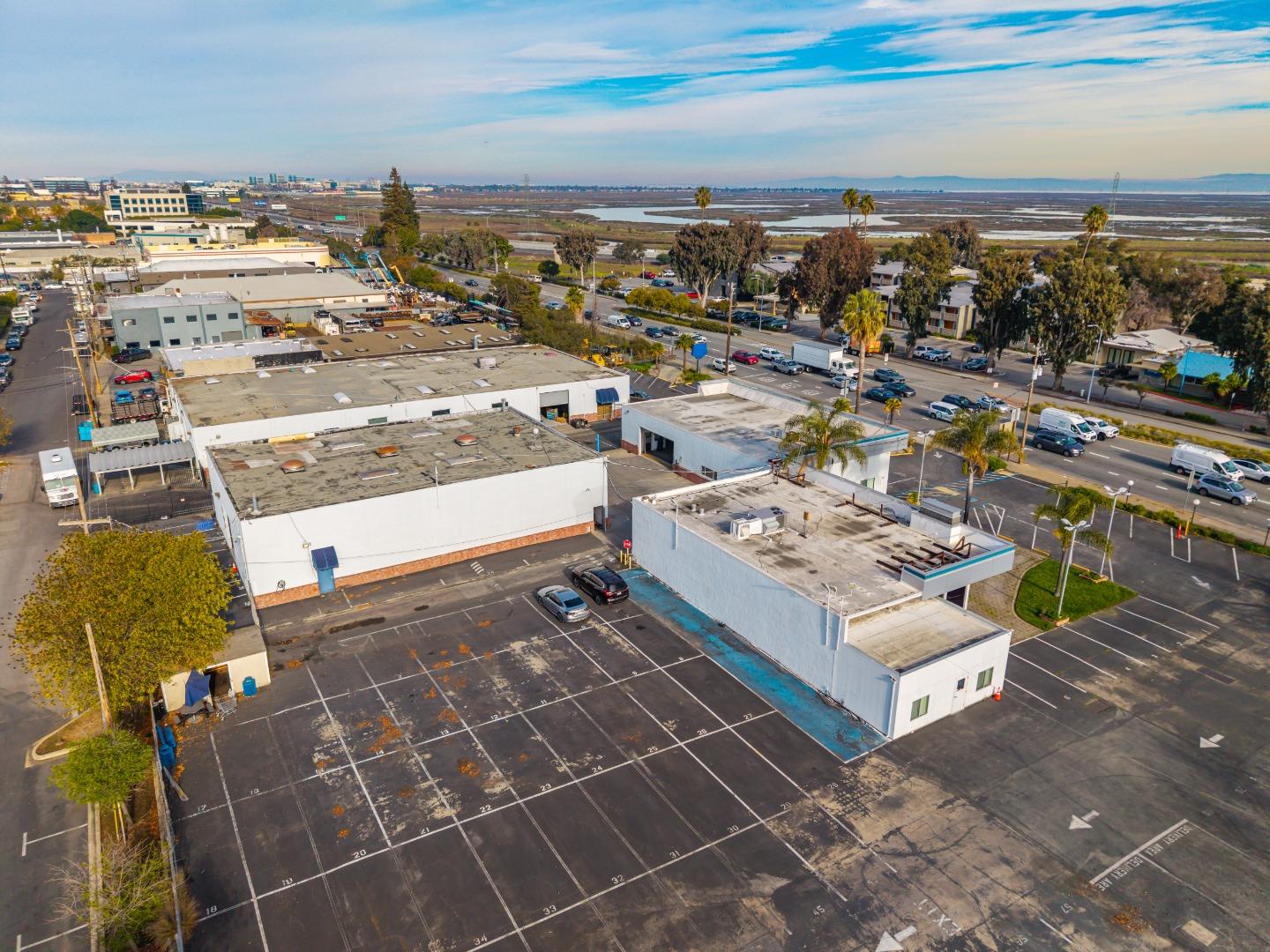 Detail Gallery Image 9 of 44 For 480 Veterans, Redwood City,  CA 94063 - – Beds | – Baths