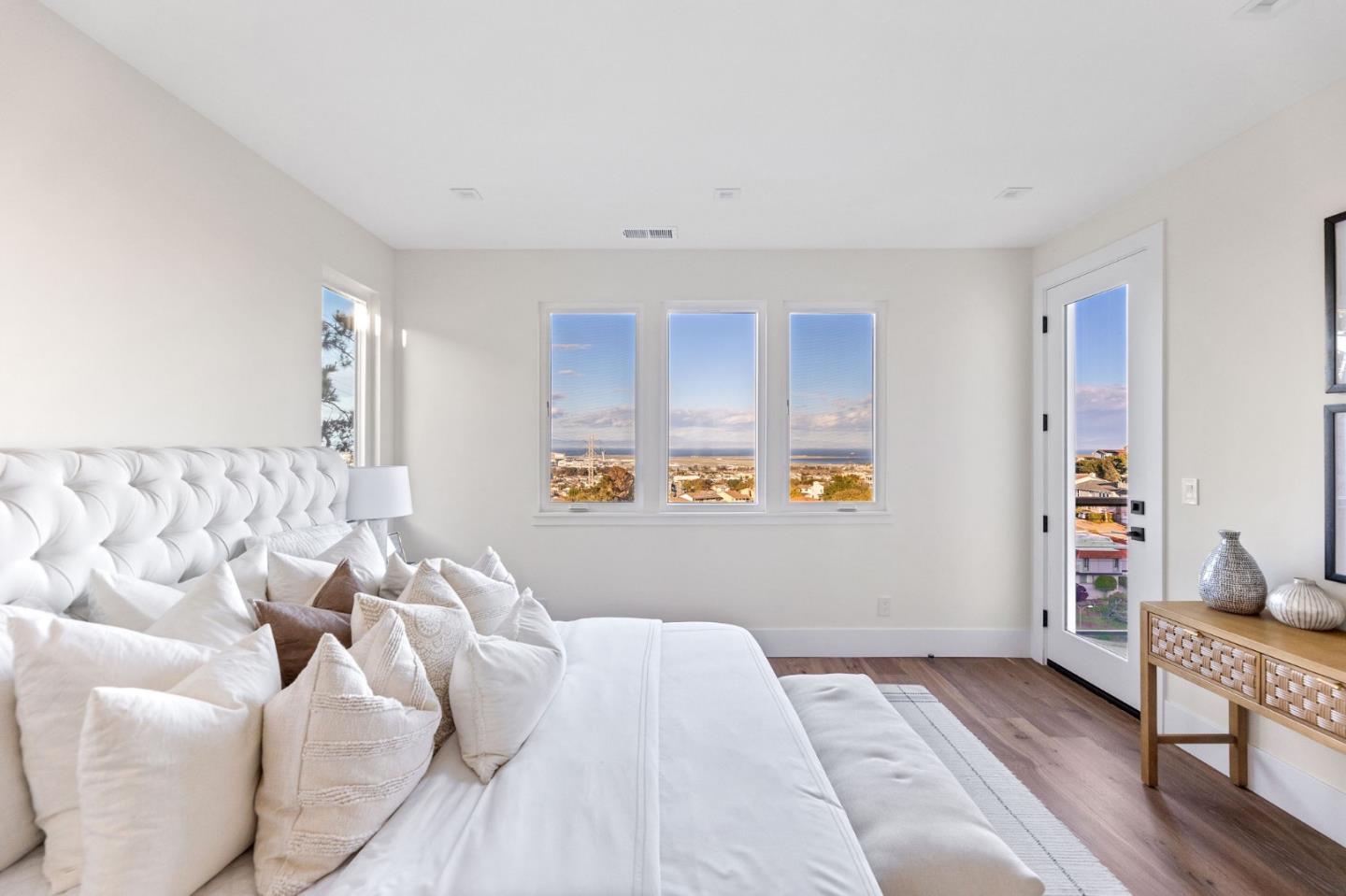 Detail Gallery Image 23 of 49 For 842 Clearfield Dr, Millbrae,  CA 94030 - 4 Beds | 3 Baths