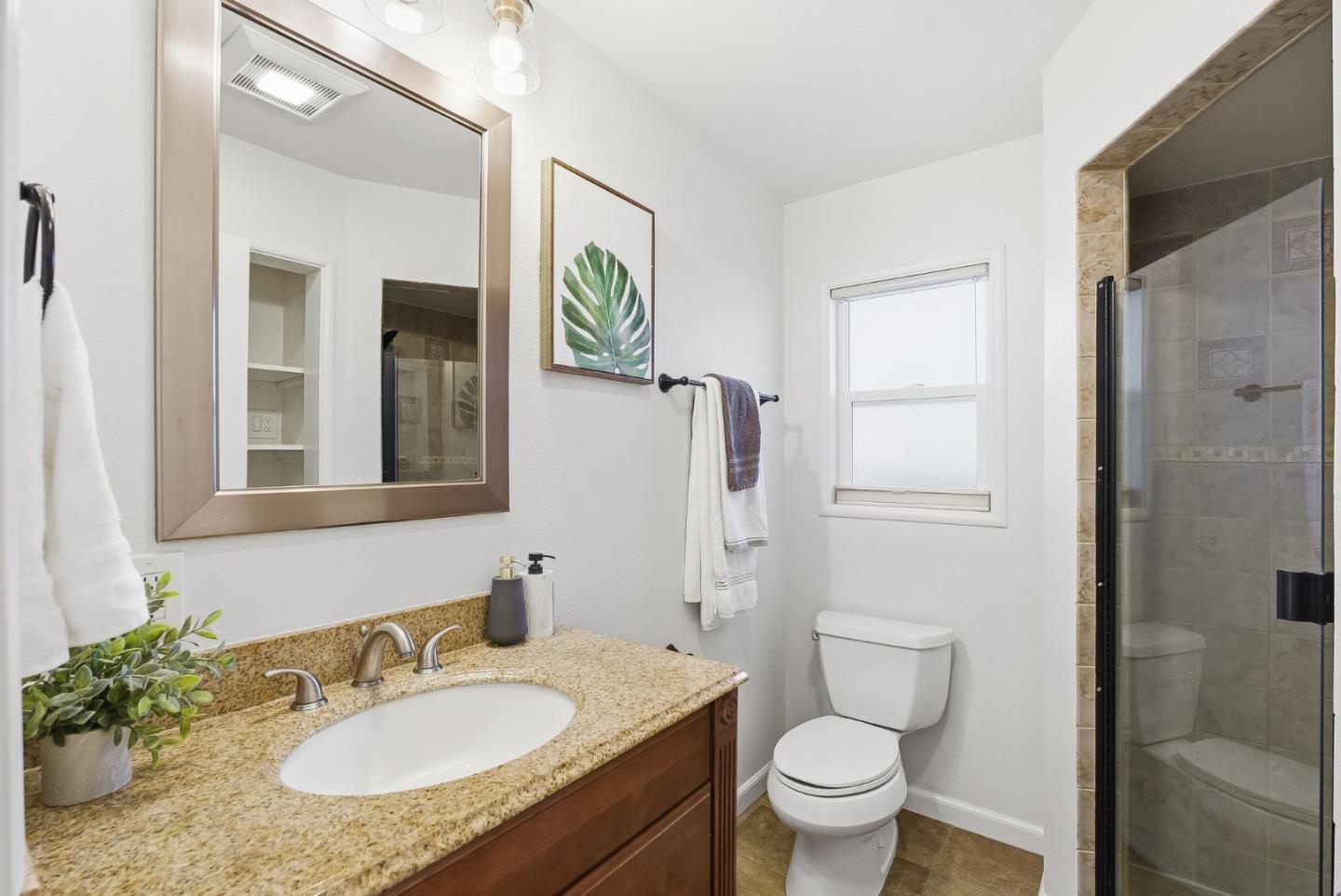 Detail Gallery Image 16 of 45 For 717 & 723 Ellsworth Pl, Palo Alto,  CA 94306 - 4 Beds | 2 Baths