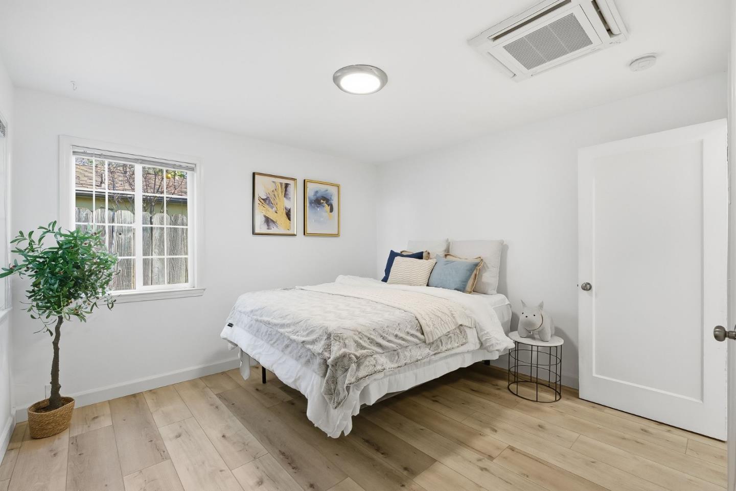 Detail Gallery Image 29 of 45 For 717 & 723 Ellsworth Pl, Palo Alto,  CA 94306 - 4 Beds | 2 Baths