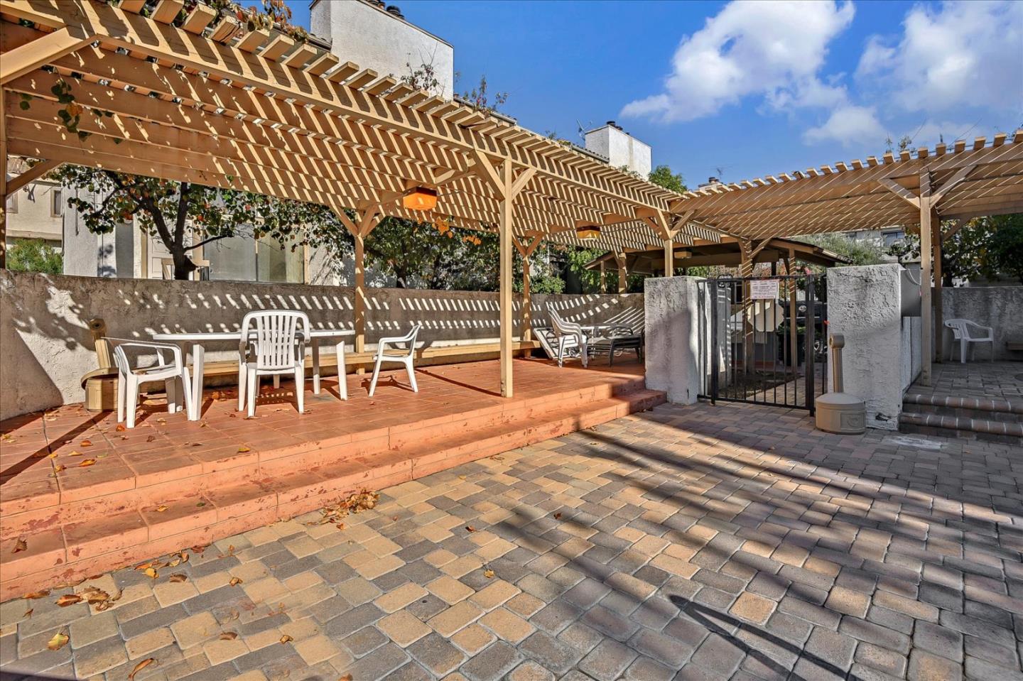 Detail Gallery Image 32 of 36 For 20224 Sherman Way #64,  Winnetka,  CA 91306 - 3 Beds | 2/1 Baths