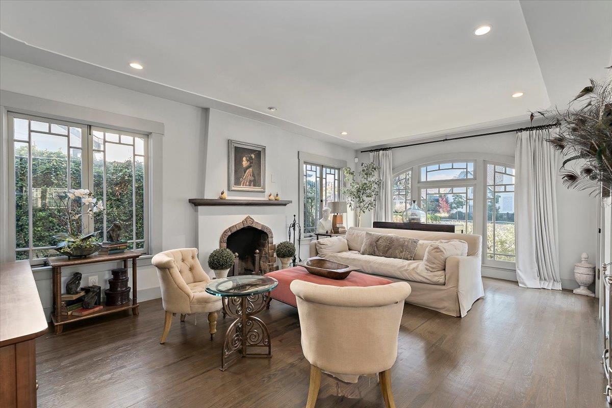 Detail Gallery Image 3 of 28 For 1725 Lincoln Ave, San Jose,  CA 95125 - 4 Beds | 3 Baths