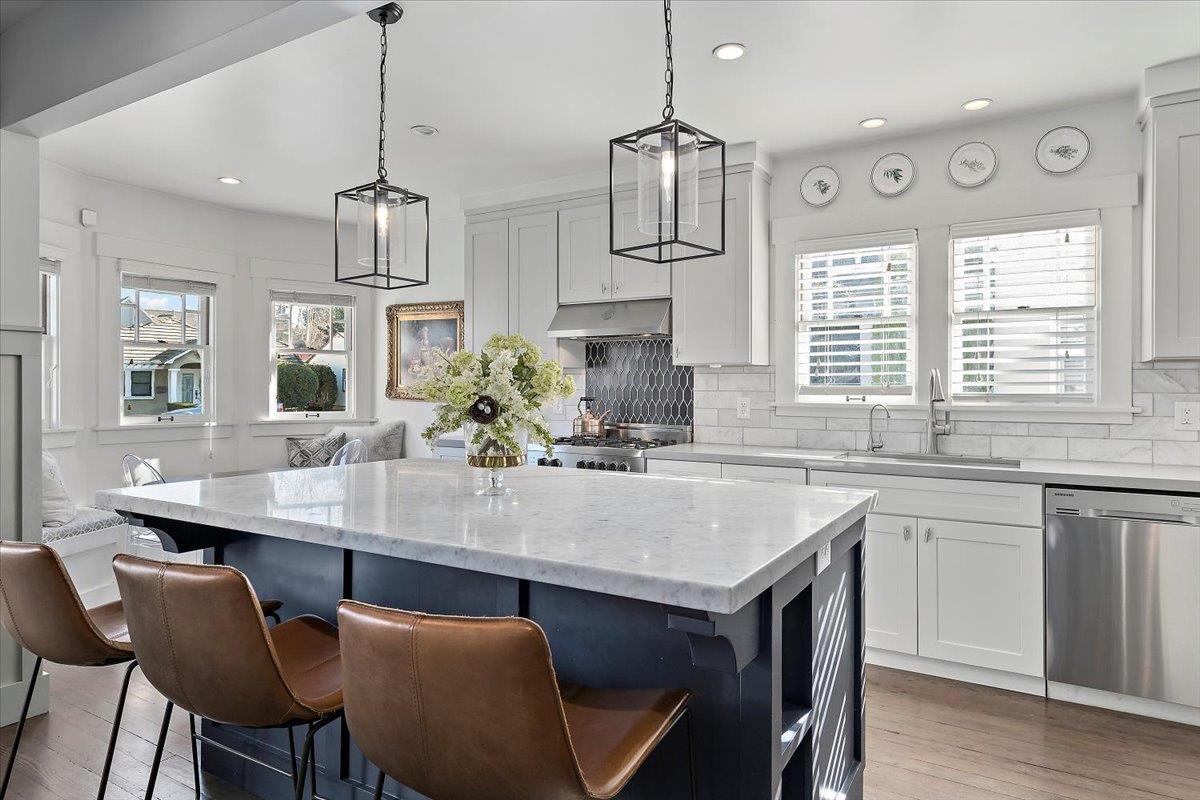 Detail Gallery Image 6 of 28 For 1725 Lincoln Ave, San Jose,  CA 95125 - 4 Beds | 3 Baths