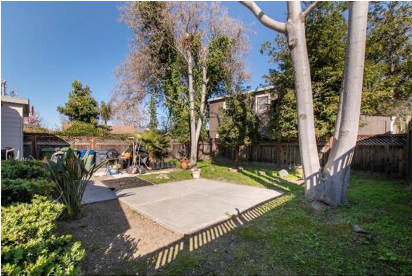 Detail Gallery Image 4 of 11 For 330 Arleta Ave, San Jose,  CA 95128 - – Beds | – Baths