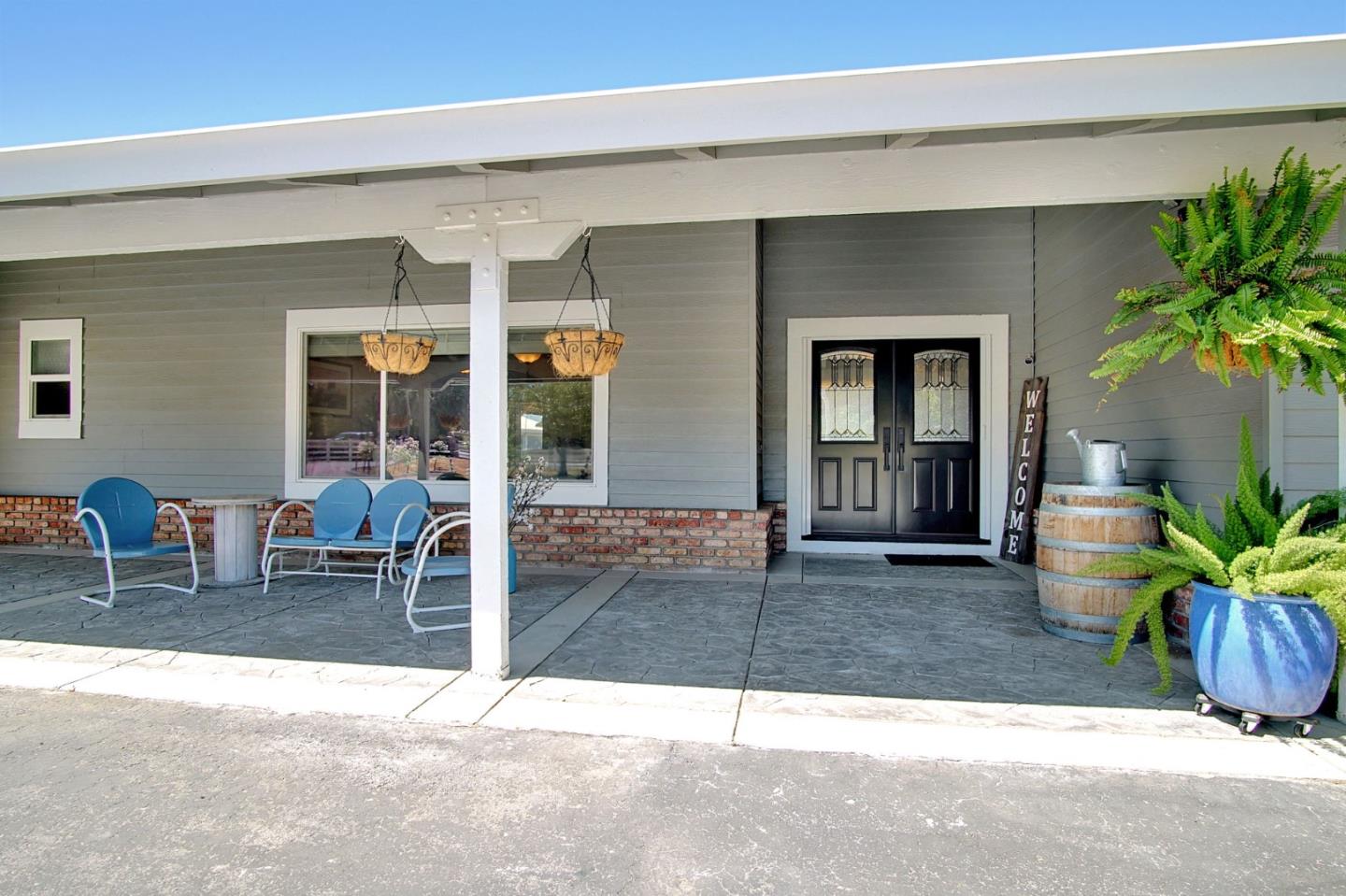 Detail Gallery Image 15 of 79 For 8875 New Ave, Gilroy,  CA 95020 - 4 Beds | 2/1 Baths