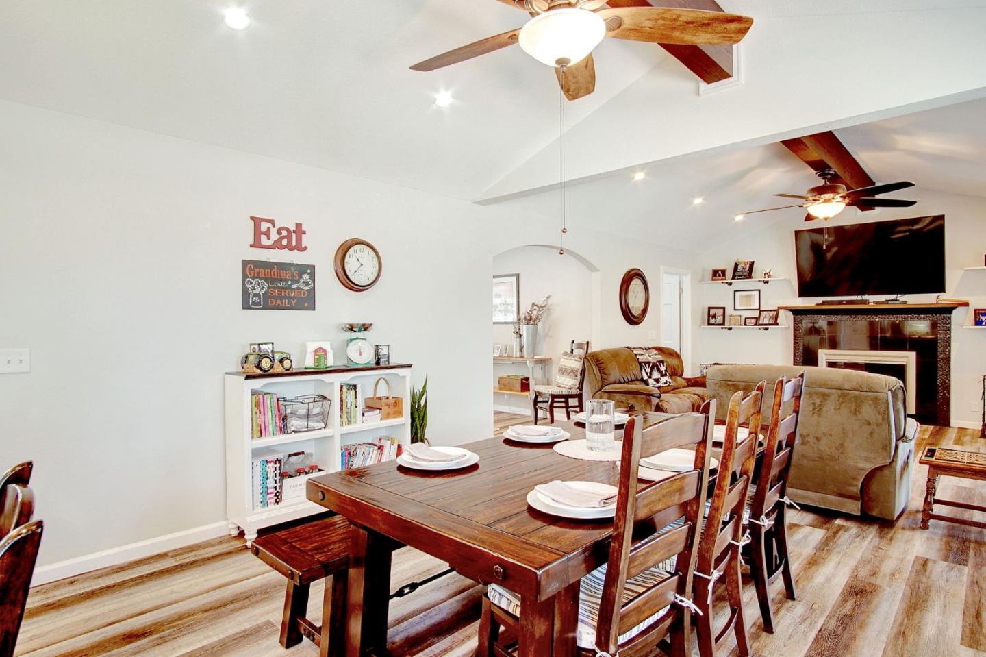 Detail Gallery Image 26 of 79 For 8875 New Ave, Gilroy,  CA 95020 - 4 Beds | 2/1 Baths