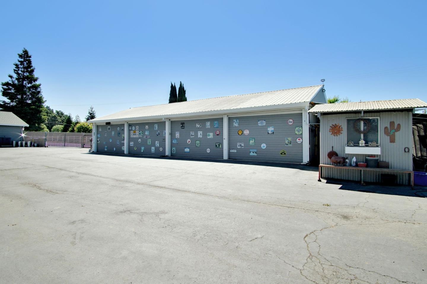 Detail Gallery Image 52 of 79 For 8875 New Ave, Gilroy,  CA 95020 - 4 Beds | 2/1 Baths