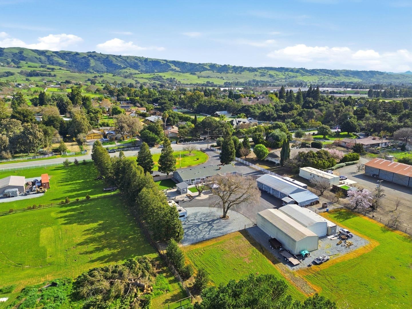 Detail Gallery Image 74 of 79 For 8875 New Ave, Gilroy,  CA 95020 - 4 Beds | 2/1 Baths