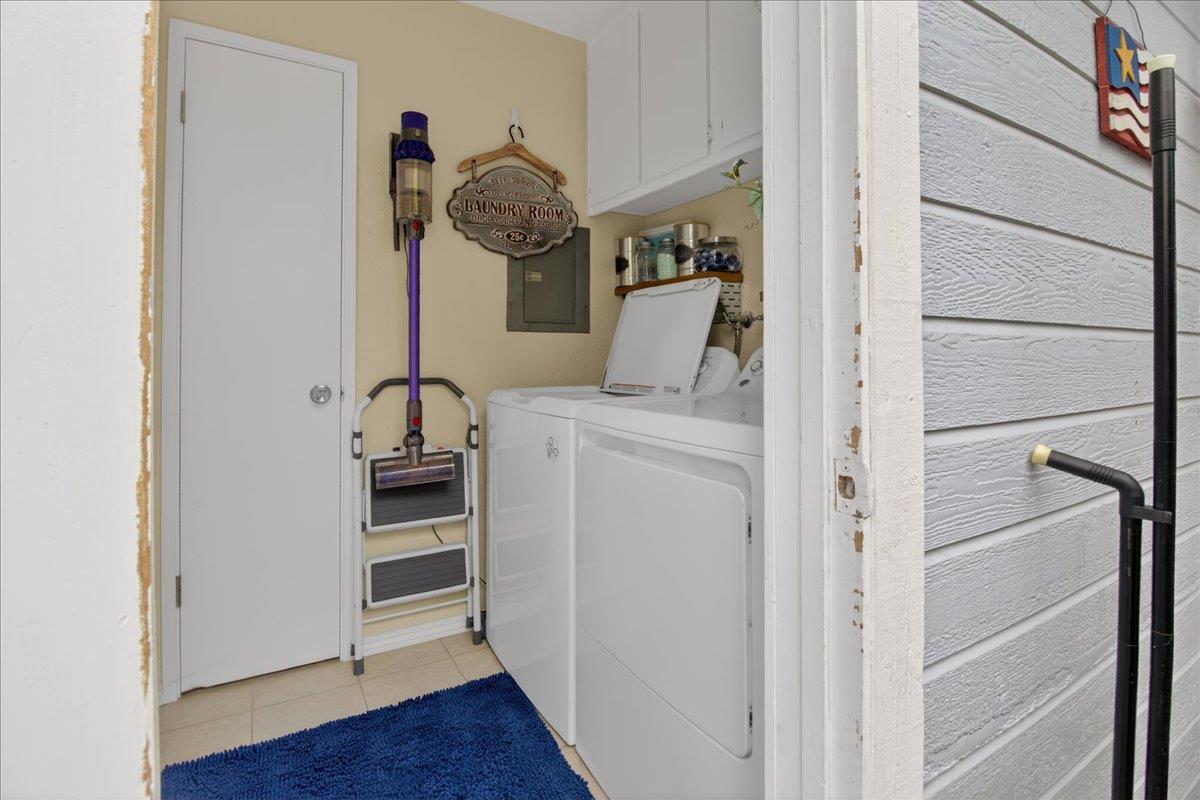 Detail Gallery Image 22 of 41 For 11 Manzano Cir, Salinas,  CA 93905 - 3 Beds | 2 Baths