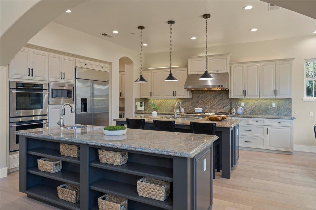 Detail Gallery Image 10 of 53 For 1620 Ventura Dr, Morgan Hill,  CA 95037 - 5 Beds | 4/1 Baths