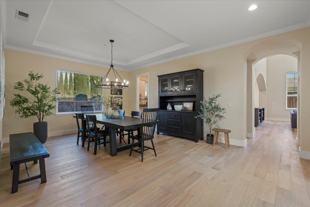 Detail Gallery Image 5 of 53 For 1620 Ventura Dr, Morgan Hill,  CA 95037 - 5 Beds | 4/1 Baths