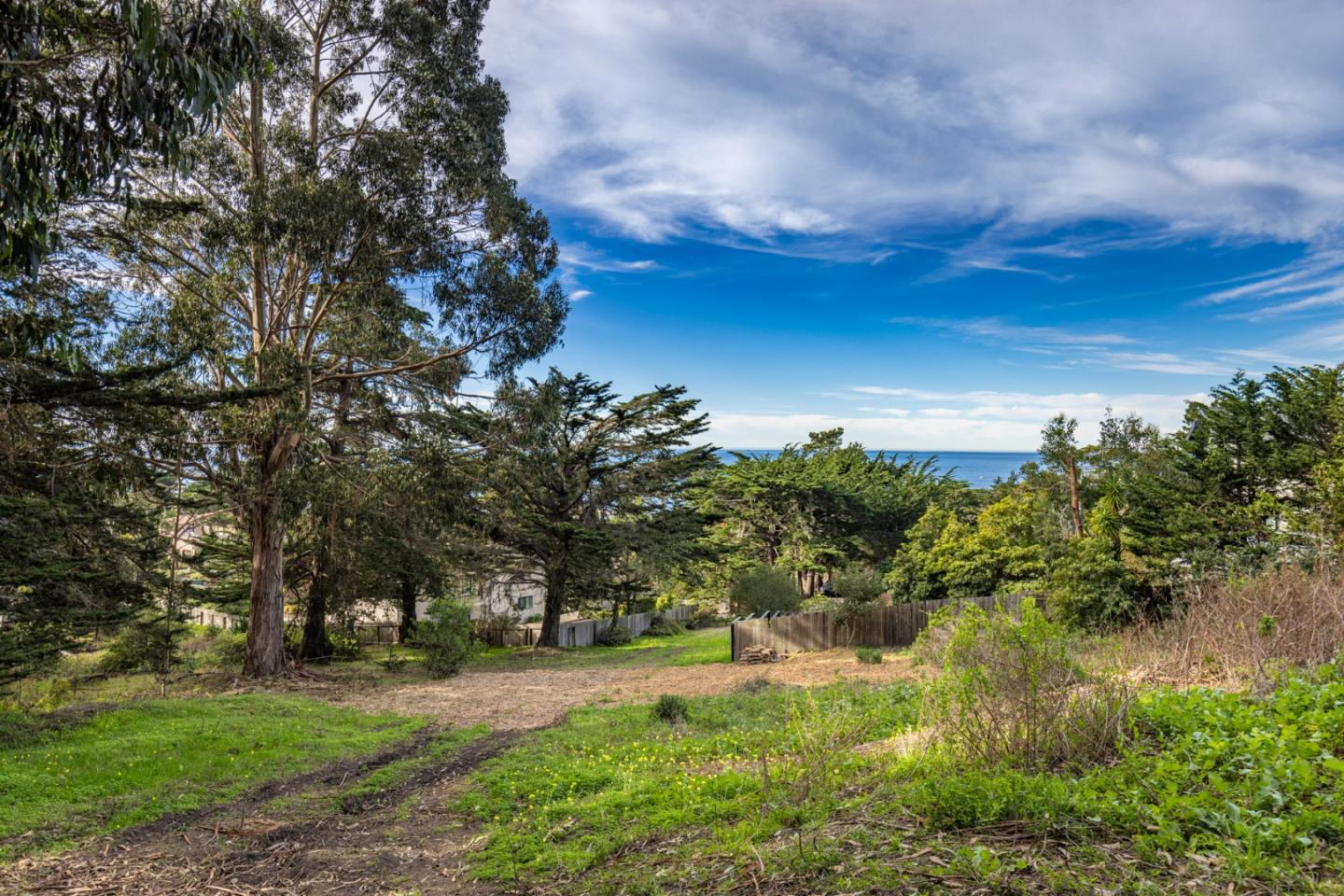 Detail Gallery Image 9 of 18 For 227 Spindrift Rd, Carmel,  CA 93923 - – Beds | – Baths