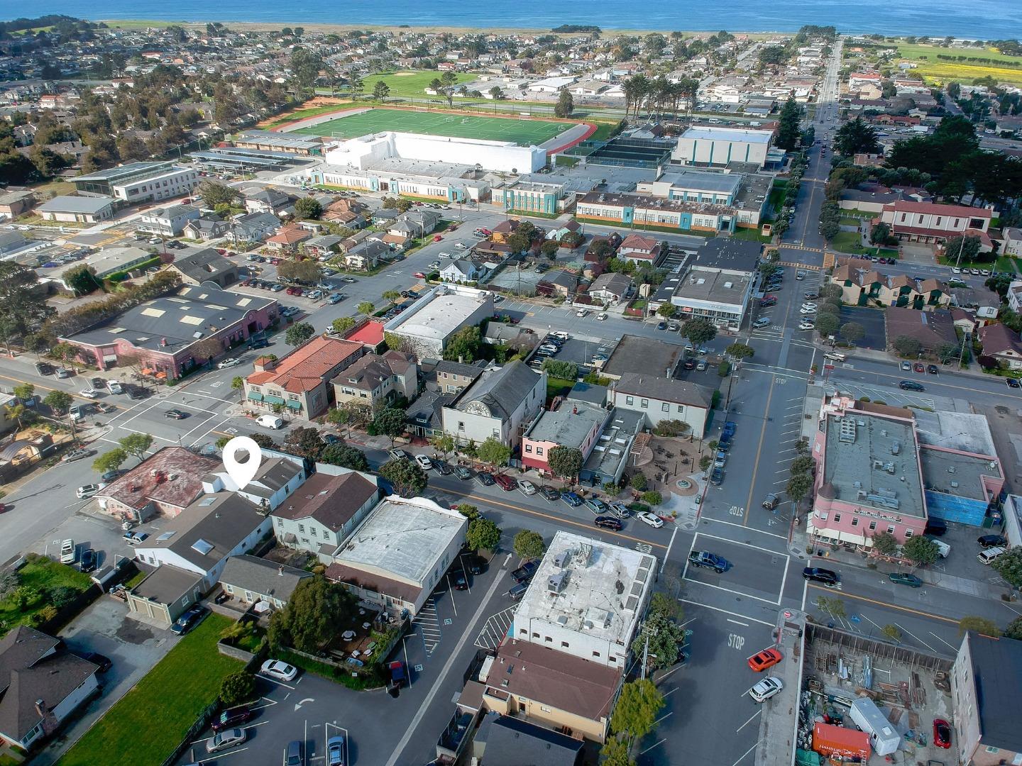 Detail Gallery Image 29 of 35 For 539 Main St, Half Moon Bay,  CA 94019 - – Beds | – Baths