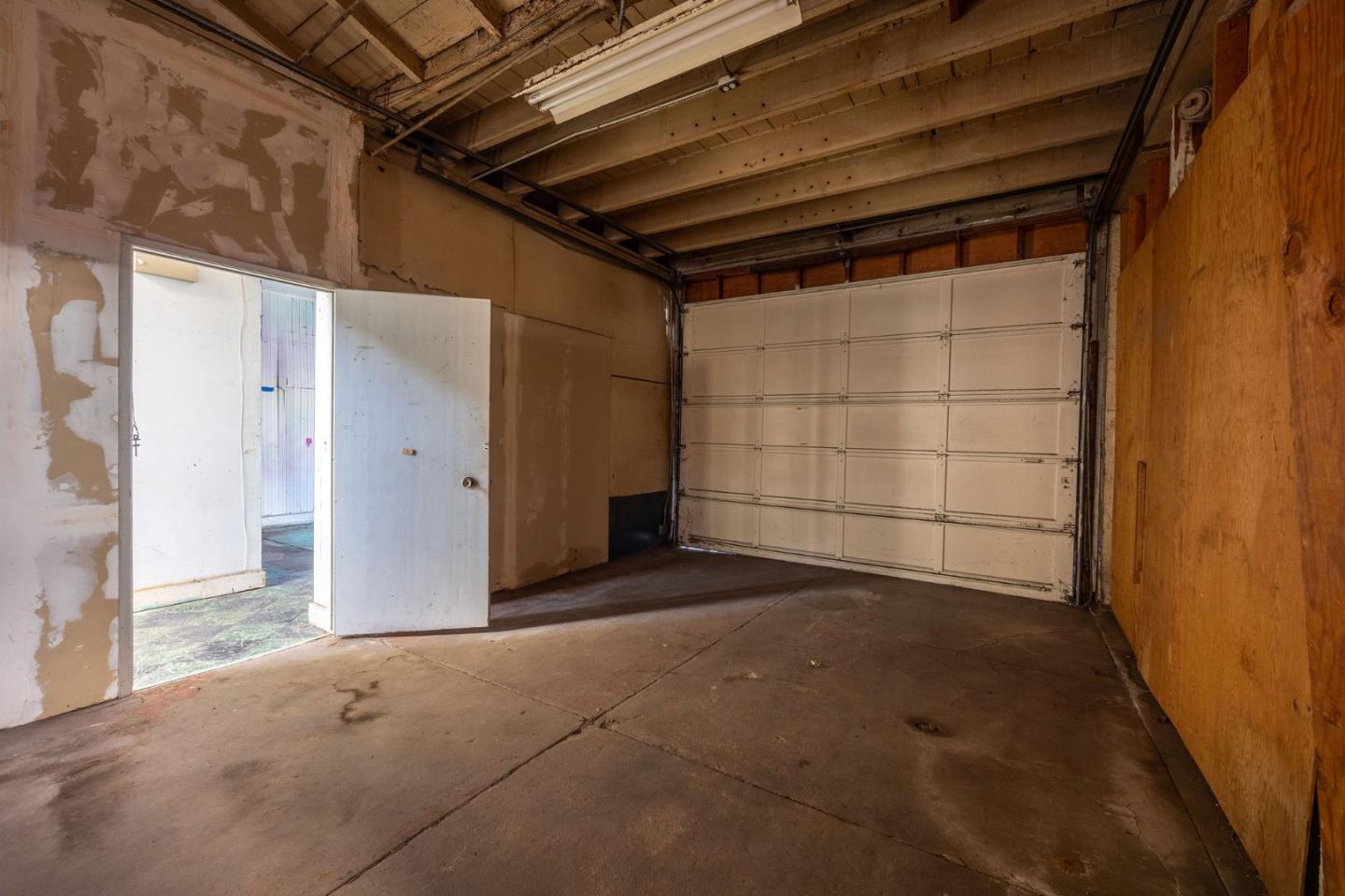 Detail Gallery Image 4 of 35 For 539 Main St, Half Moon Bay,  CA 94019 - – Beds | – Baths