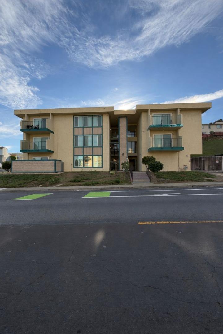 Front Image Thumbnail for ML82031732