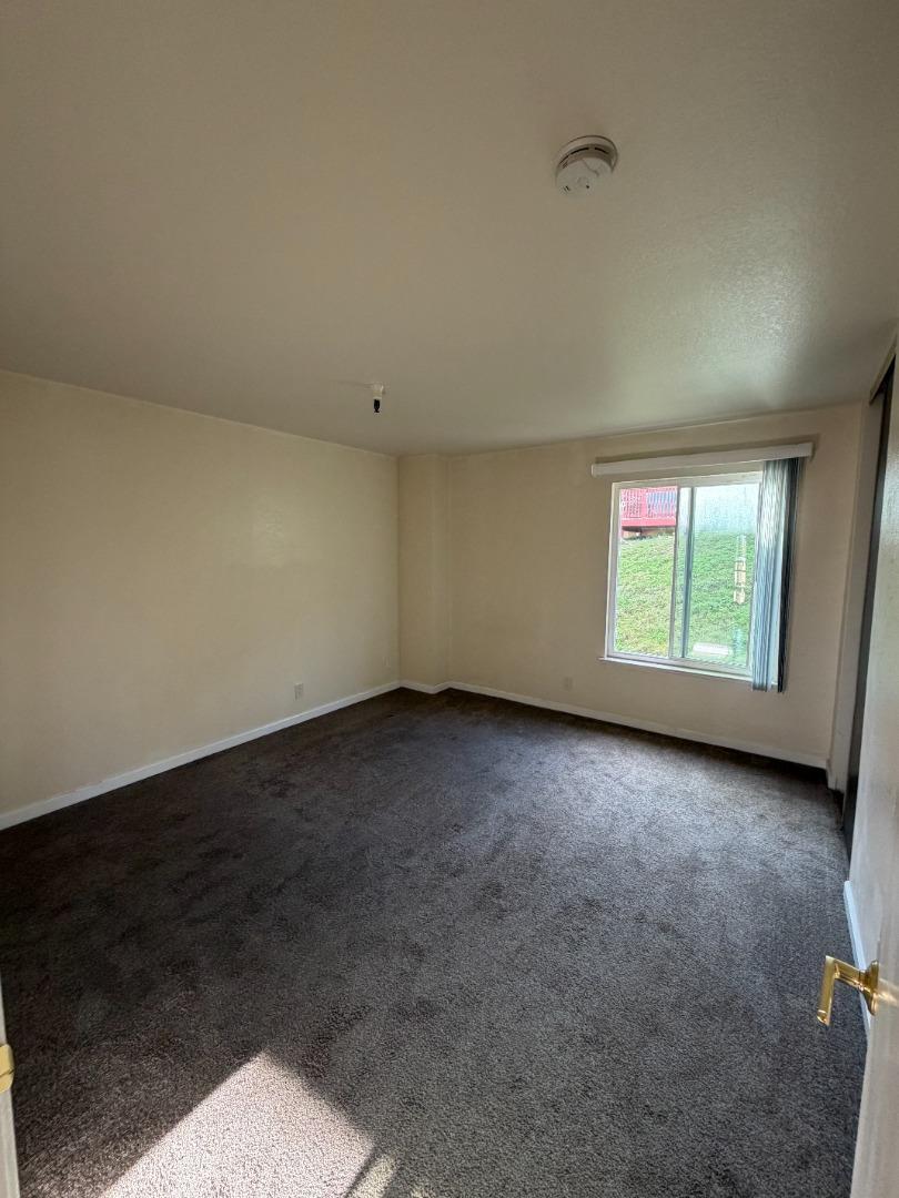 Detail Gallery Image 12 of 19 For 190 Eastmoor Ave #10,  Daly City,  CA 94015 - 1 Beds | 1 Baths