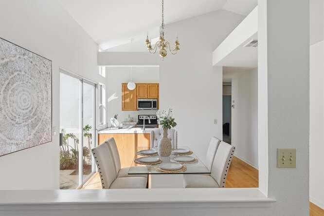 Detail Gallery Image 8 of 41 For 1295 Kelly Park Cir, Morgan Hill,  CA 95037 - 3 Beds | 2 Baths