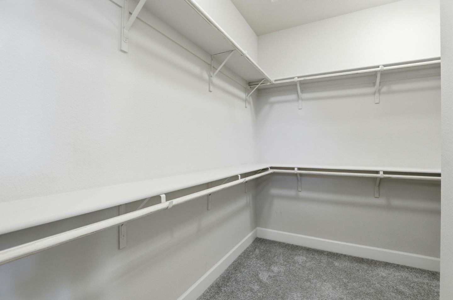 Detail Gallery Image 15 of 50 For 1216 Wildrose Dr, Hollister,  CA 95023 - 4 Beds | 2 Baths