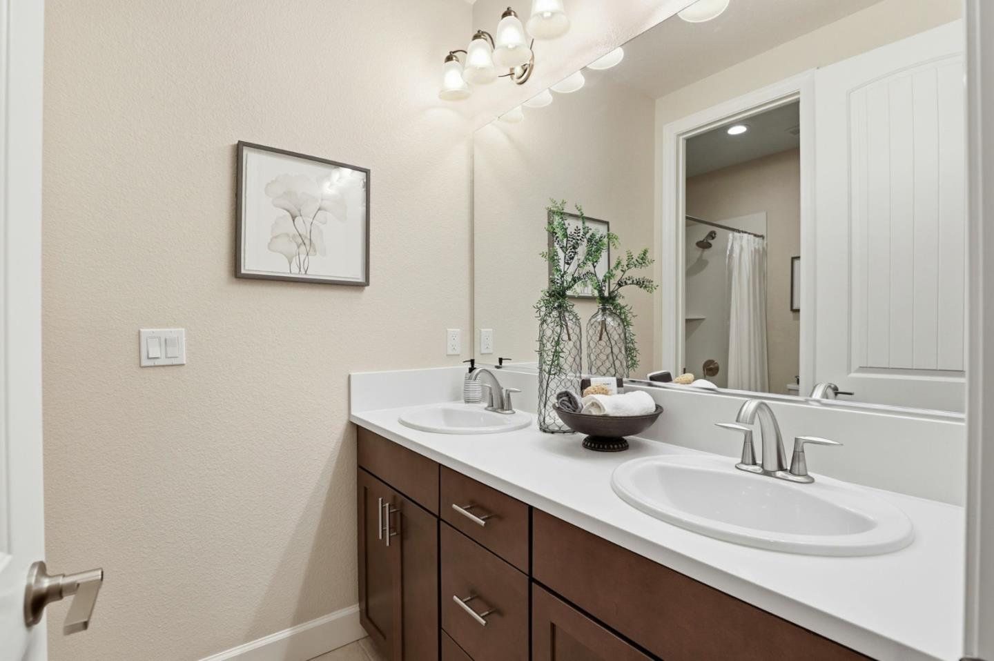 Detail Gallery Image 23 of 50 For 1216 Wildrose Dr, Hollister,  CA 95023 - 4 Beds | 2 Baths