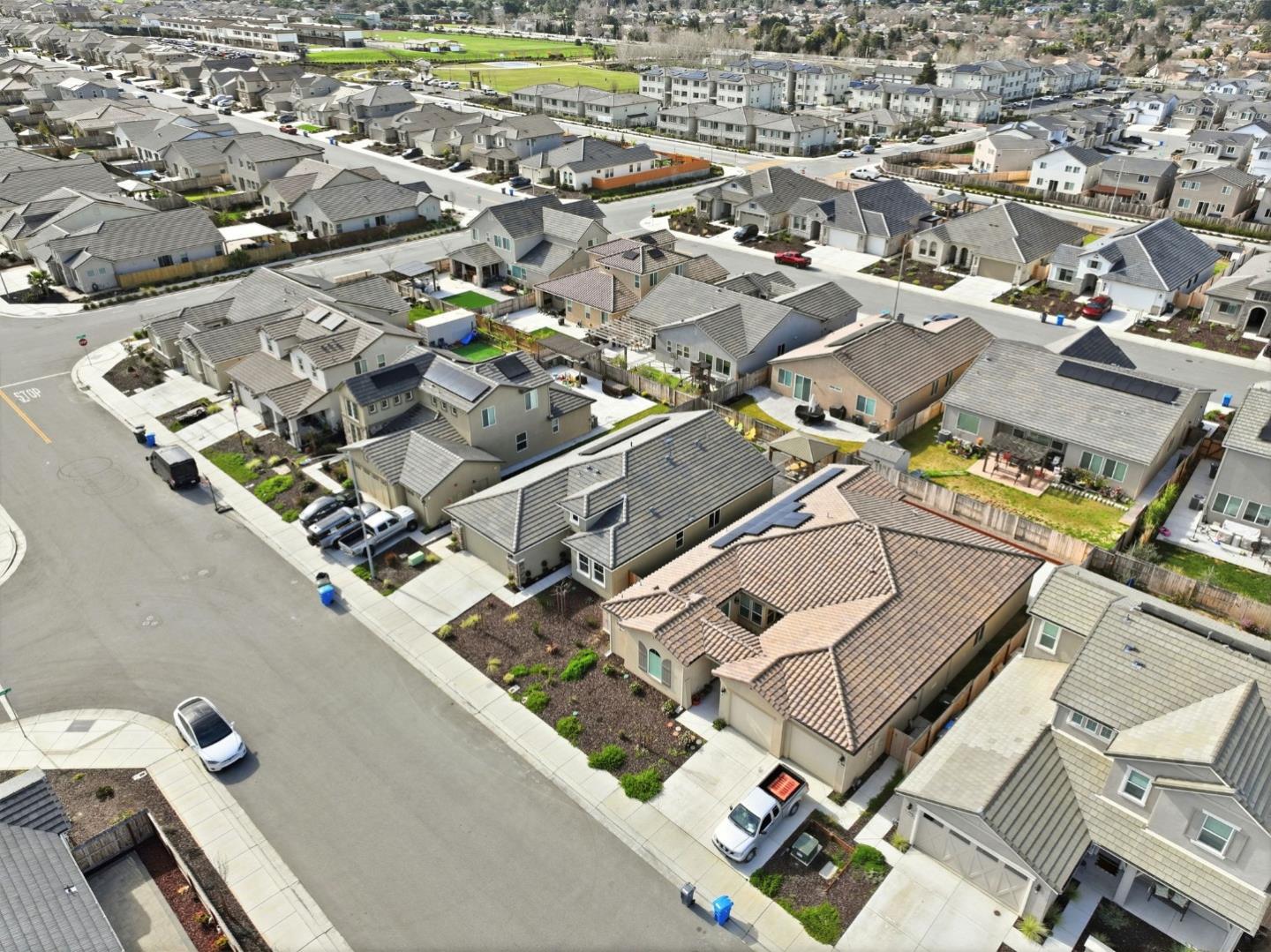 Detail Gallery Image 33 of 50 For 1216 Wildrose Dr, Hollister,  CA 95023 - 4 Beds | 2 Baths