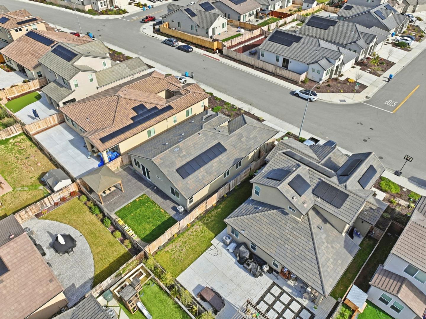 Detail Gallery Image 35 of 50 For 1216 Wildrose Dr, Hollister,  CA 95023 - 4 Beds | 2 Baths