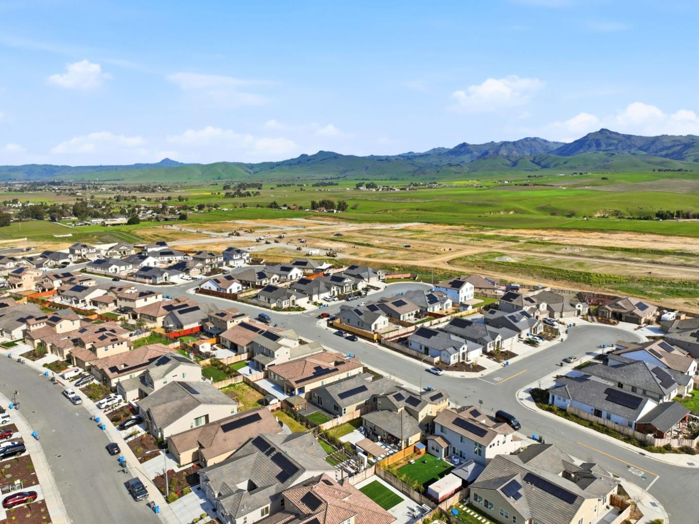 Detail Gallery Image 44 of 50 For 1216 Wildrose Dr, Hollister,  CA 95023 - 4 Beds | 2 Baths