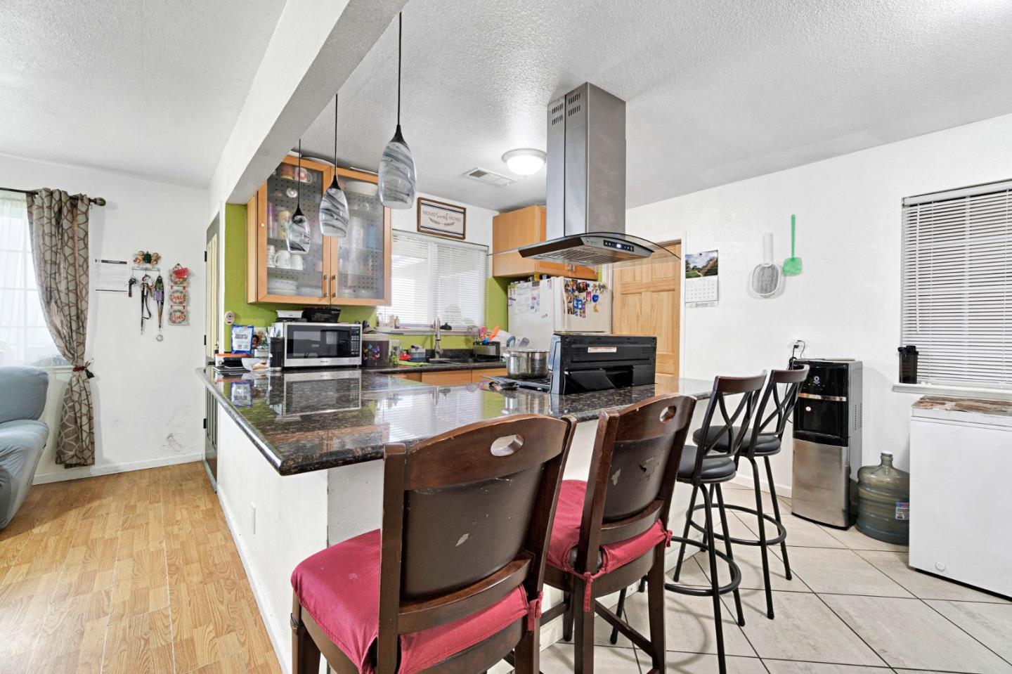 Detail Gallery Image 10 of 33 For 1007 Woodward, Fresno,  CA 93706 - 3 Beds | 2 Baths