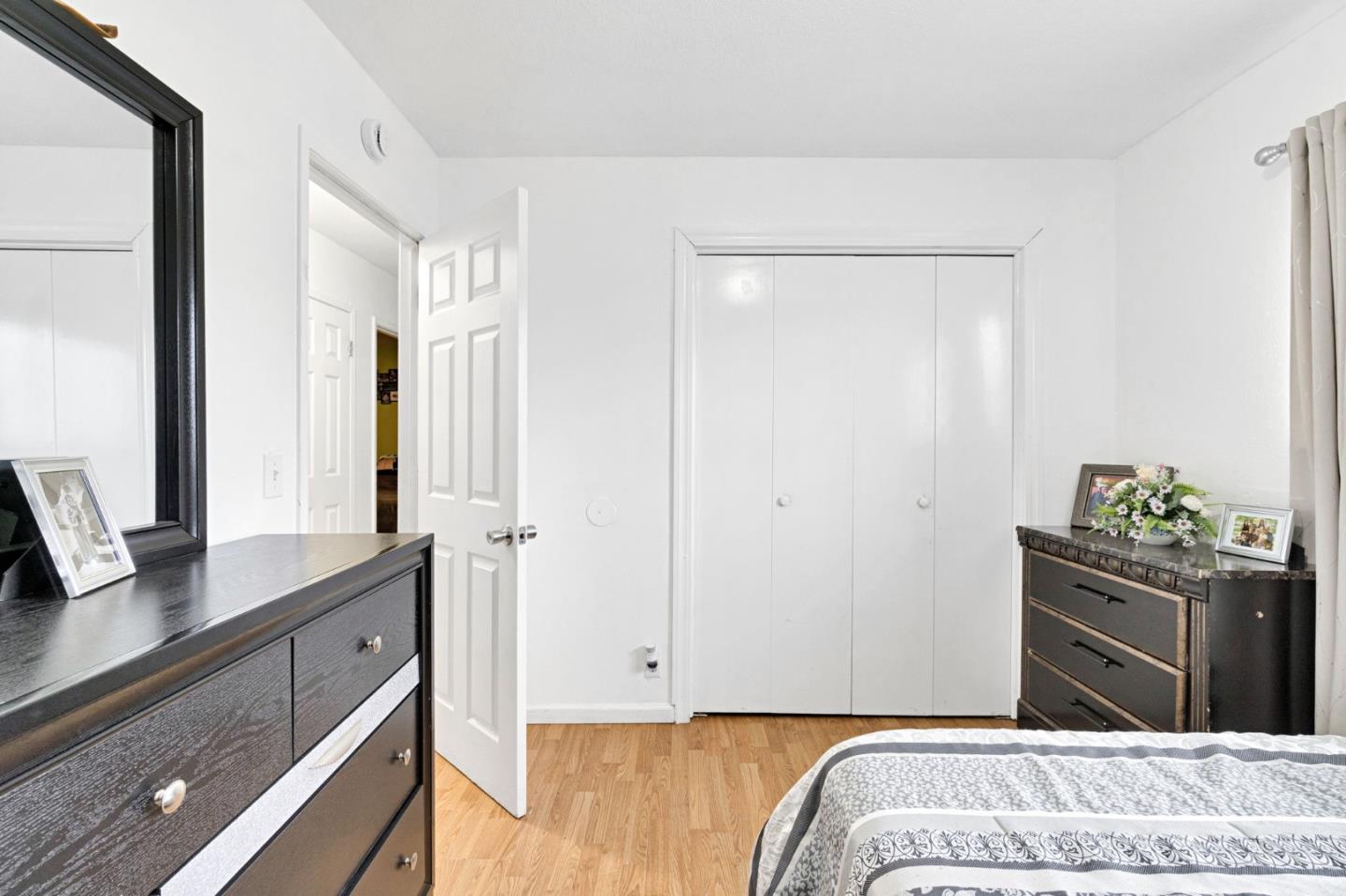 Detail Gallery Image 16 of 33 For 1007 Woodward, Fresno,  CA 93706 - 3 Beds | 2 Baths