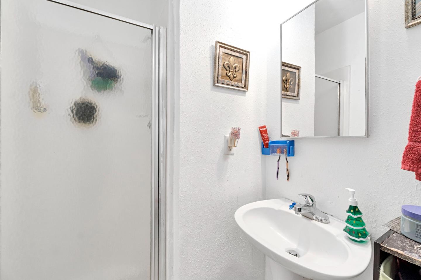 Detail Gallery Image 23 of 33 For 1007 Woodward, Fresno,  CA 93706 - 3 Beds | 2 Baths