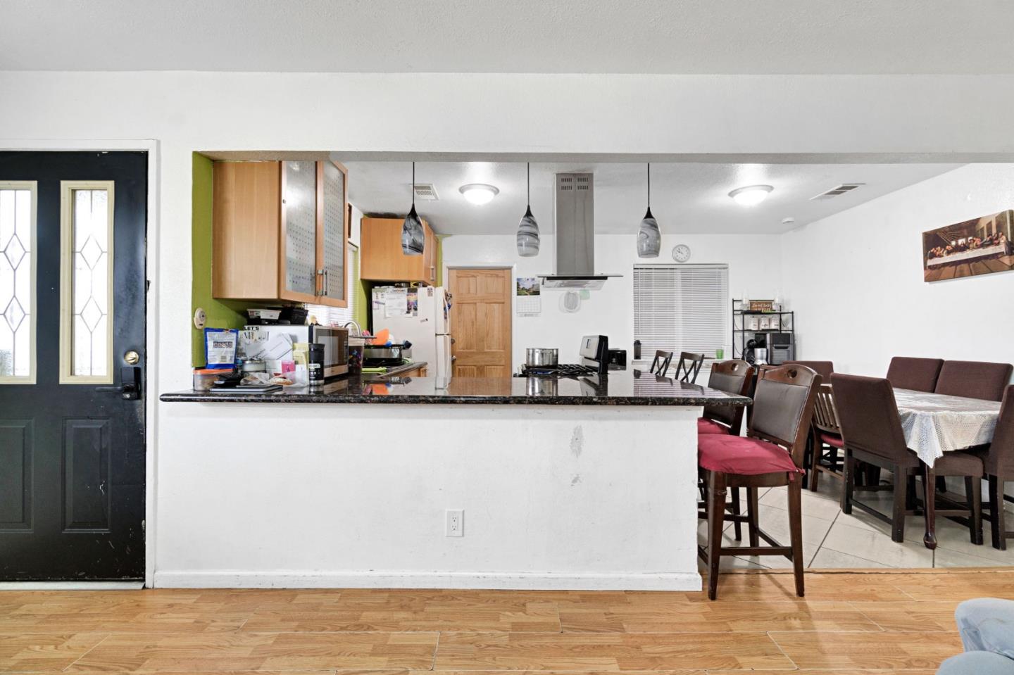 Detail Gallery Image 8 of 33 For 1007 Woodward, Fresno,  CA 93706 - 3 Beds | 2 Baths