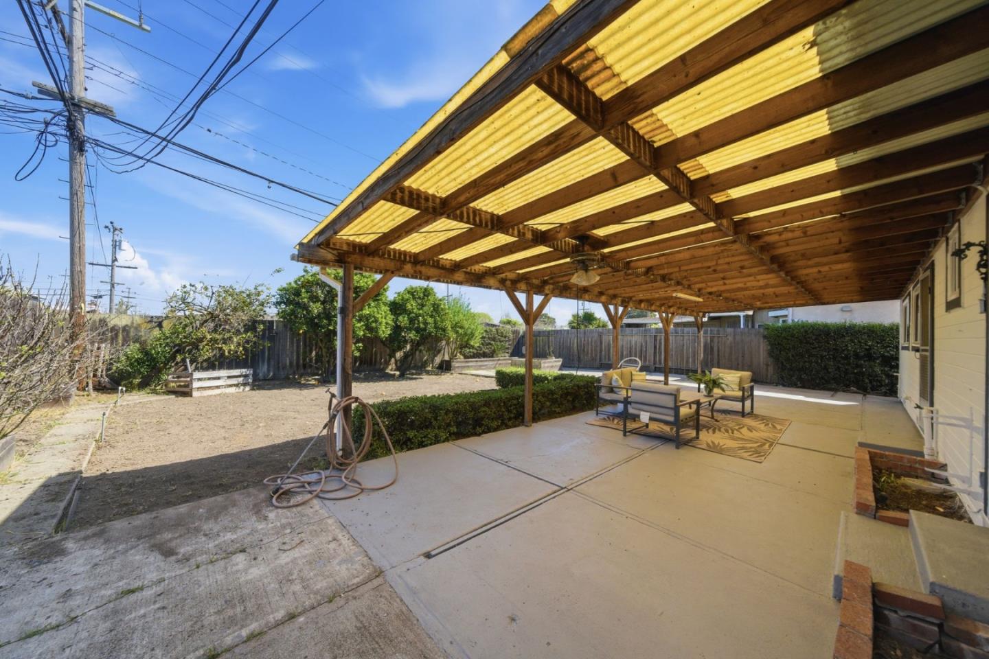 Detail Gallery Image 17 of 55 For 1624 Lodi Ave, San Mateo,  CA 94401 - 3 Beds | 2 Baths