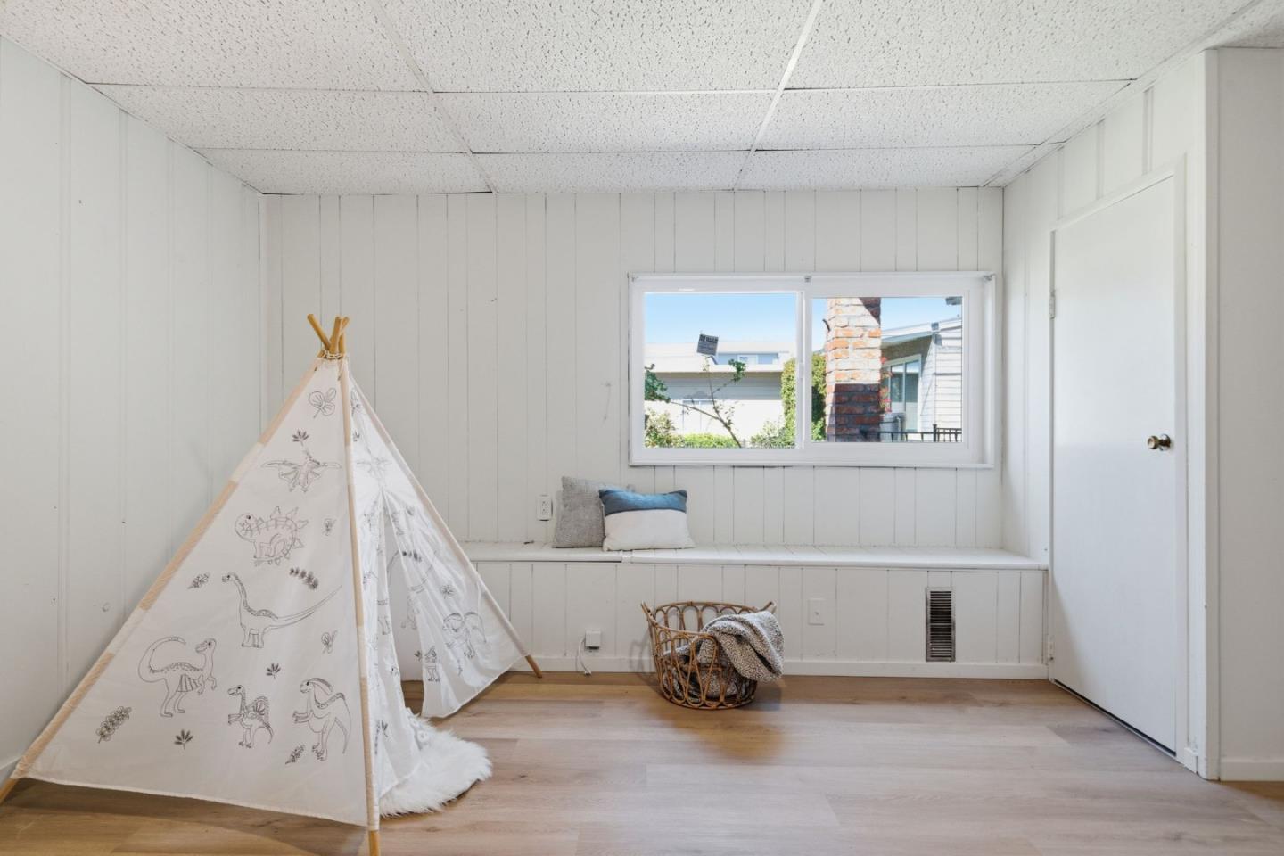 Detail Gallery Image 40 of 55 For 1624 Lodi Ave, San Mateo,  CA 94401 - 3 Beds | 2 Baths