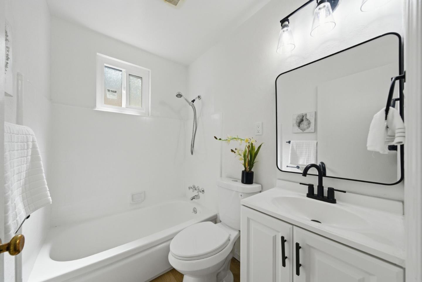 Detail Gallery Image 7 of 55 For 1624 Lodi Ave, San Mateo,  CA 94401 - 3 Beds | 2 Baths