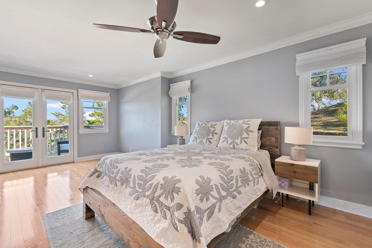 Detail Gallery Image 17 of 29 For 562 Hillcrest Way, Redwood City,  CA 94062 - 3 Beds | 2/1 Baths