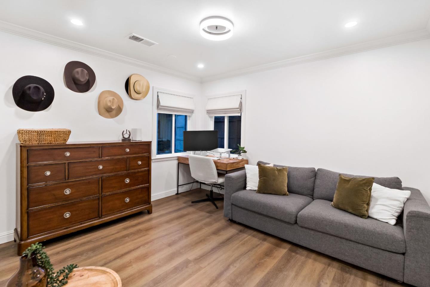 Detail Gallery Image 26 of 42 For 432 Oak Ridge Dr, Redwood City,  CA 94062 - 2 Beds | 2 Baths