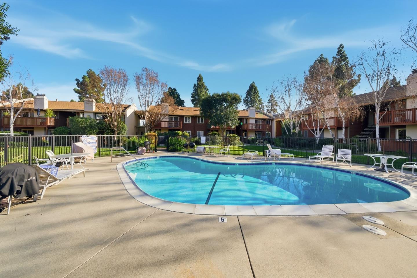 Detail Gallery Image 3 of 34 For 3463 Pennsylvania Cmn, Fremont,  CA 94536 - 2 Beds | 2 Baths