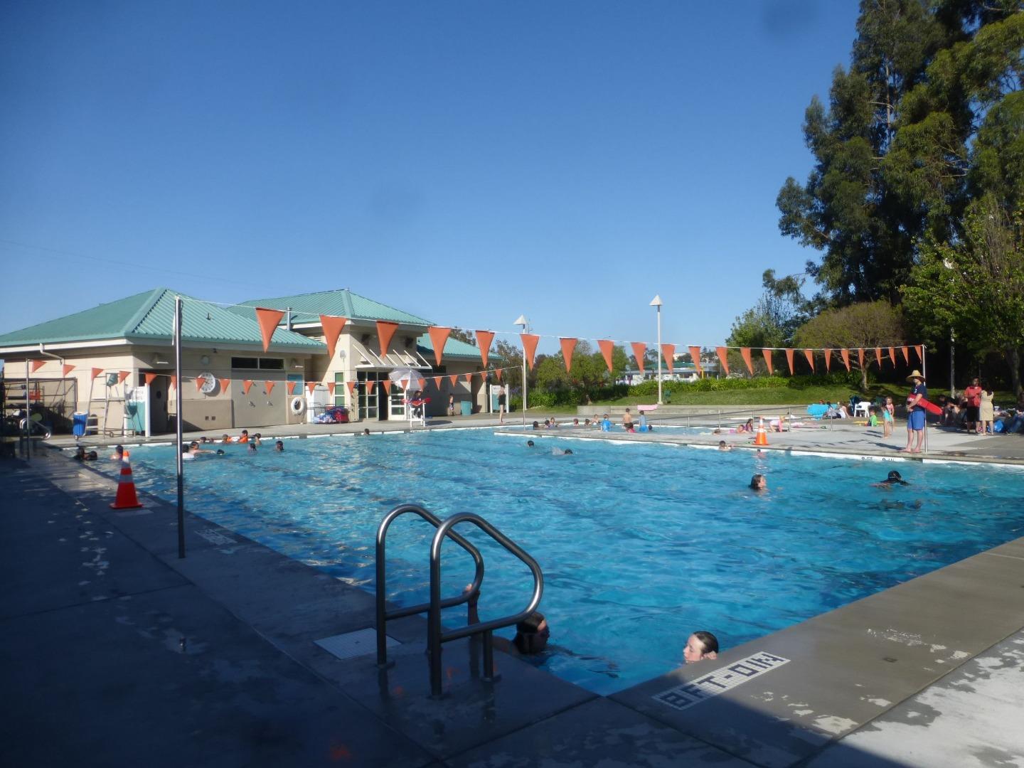 Detail Gallery Image 27 of 36 For 129 Alvarado St, Brisbane,  CA 94005 - 2 Beds | 1 Baths