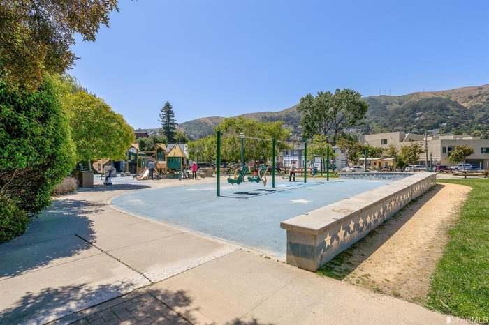 Detail Gallery Image 31 of 36 For 129 Alvarado St, Brisbane,  CA 94005 - 2 Beds | 1 Baths